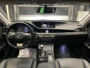 Седан Lexus ES 2016 года, 2100000 рублей, Красноярск