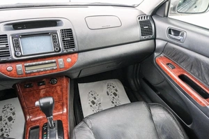 Седан Toyota Camry 2004 года, 899000 рублей, Красноярск
