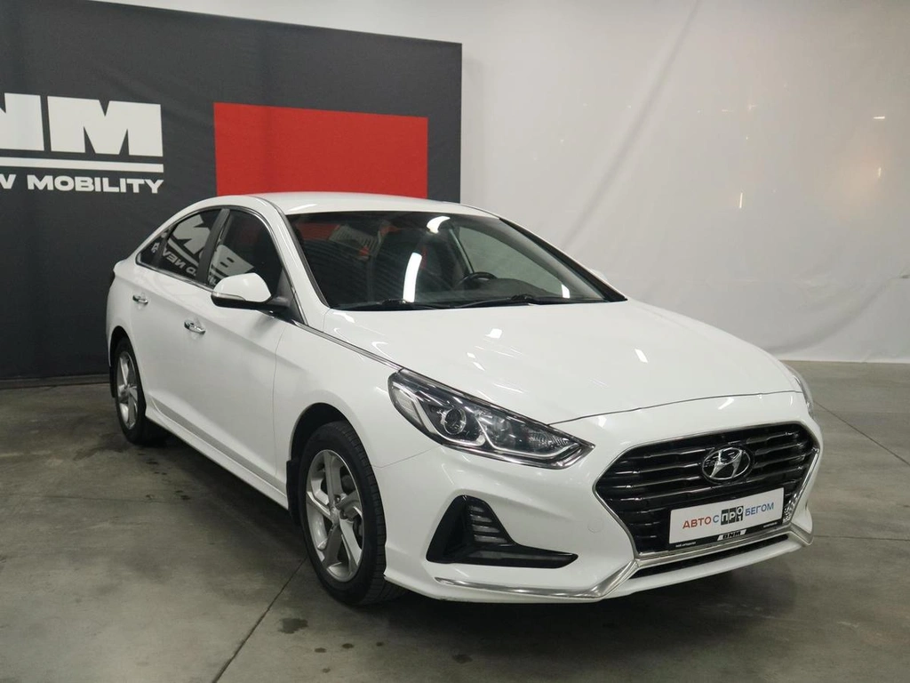 Седан Hyundai Sonata 2019 года, 2170000 рублей, Курск