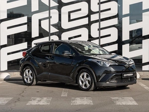 Внедорожник Toyota C-HR 2019 года, 1699000 рублей, Краснодар