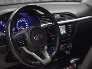 Седан Kia Rio 2020 года, 1149000 рублей, Красноярск