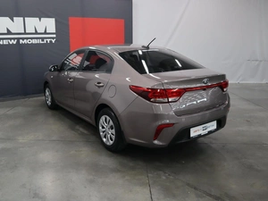 Седан Kia Rio 2019 года, 1670000 рублей, Курск