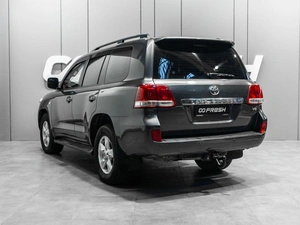 Внедорожник Toyota Land Cruiser 2010 года, 2699000 рублей, Тюмень