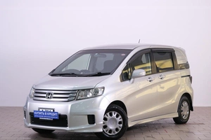Минивэн Honda Freed 2012 года, 1159000 рублей, Омск