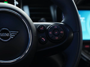 Хетчбэк MINI Cooper 2020 года, 2299077 рублей, Москва