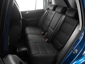 Внедорожник Volkswagen Tiguan 2010 года, 1284000 рублей, Тюмень