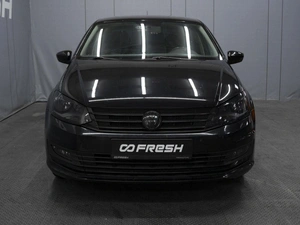 Седан Volkswagen Polo 2018 года, 1310000 рублей, Омск