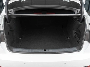 Седан Audi A4 2018 года, 2729000 рублей, Тюмень