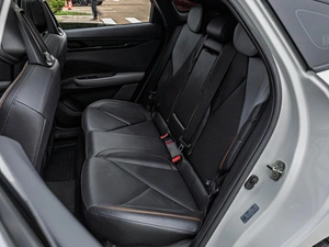 Лифтбек Changan UNI-V 2023 года, 2525000 рублей, Краснодар