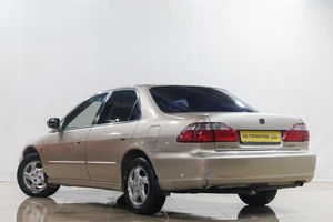 Седан Honda Accord 2000 года, 499000 рублей, Новокузнецк