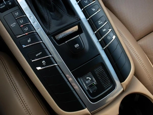 Внедорожник Porsche Macan 2018 года, 4650000 рублей, Краснодар