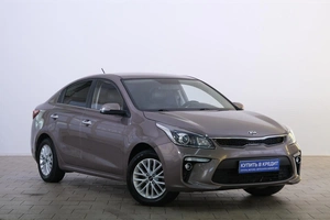 Седан Kia Rio 2018 года, 1399000 рублей, Омск