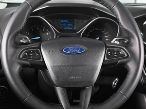 Хетчбэк Ford Focus 2016 года, 990000 рублей, Аксай