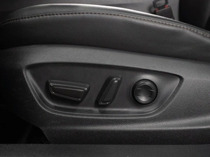 Седан Toyota Camry 2019 года, 2699000 рублей, Тюмень
