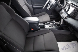 Внедорожник Toyota RAV4 2018 года, 2799000 рублей, Оренбург