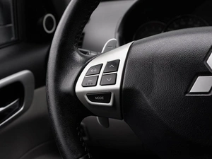 Внедорожник Mitsubishi Pajero Sport 2012 года, 1730000 рублей, Волгоград