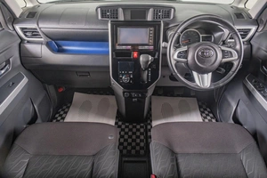 Хетчбэк Toyota Tank 2019 года, 1339000 рублей, Томск