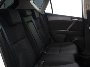 Хетчбэк Mazda 3 2013 года, 1050000 рублей, Омск
