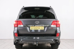 Внедорожник Toyota Land Cruiser 2014 года, 4399000 рублей, Красноярск