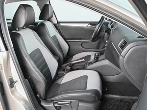 Седан Volkswagen Jetta 2012 года, 1299000 рублей, Аксай