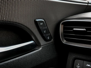 Внедорожник Hyundai Santa Fe 2019 года, 3729000 рублей, Волгоград