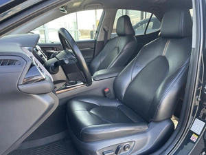 Седан Toyota Camry 2018 года, 2290000 рублей, Ярославль