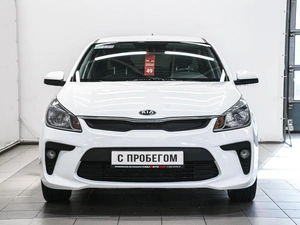 Седан Kia Rio 2019 года, 1350000 рублей, Красноярск