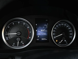 Седан Toyota Corolla 2018 года, 1475000 рублей, Волгоград