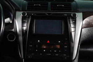 Седан Toyota Camry 2015 года, 2099000 рублей, Сургут