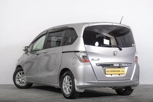Минивэн Honda Freed 2012 года, 1099000 рублей, Томск