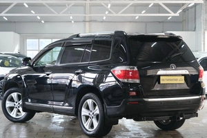 Внедорожник Toyota Highlander 2013 года, 2499000 рублей, Омск