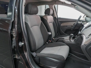 Седан Chevrolet Cruze 2014 года, 749000 рублей, Сургут