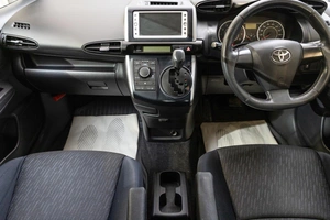 Минивэн Toyota Wish 2010 года, 1179000 рублей, Новосибирск