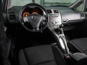 Хетчбэк Toyota Auris 2007 года, 679000 рублей, Воронеж
