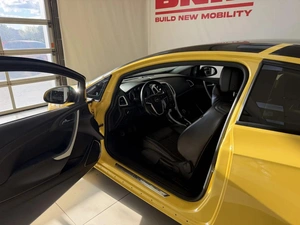 Купе Opel Astra 2012 года, 890000 рублей, Смоленск