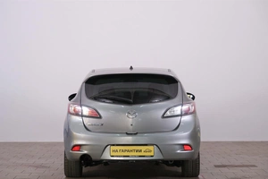 Хетчбэк Mazda 3 2012 года, 799000 рублей, Омск