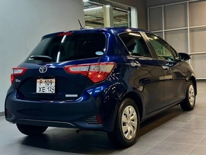Хетчбэк Toyota Vitz 2019 года, 1097000 рублей, Красноярск