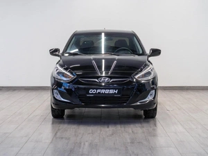 Седан Hyundai Solaris 2013 года, 819000 рублей, Саратов