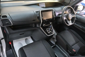 Минивэн Nissan Serena 2019 года, 2619000 рублей, Омск