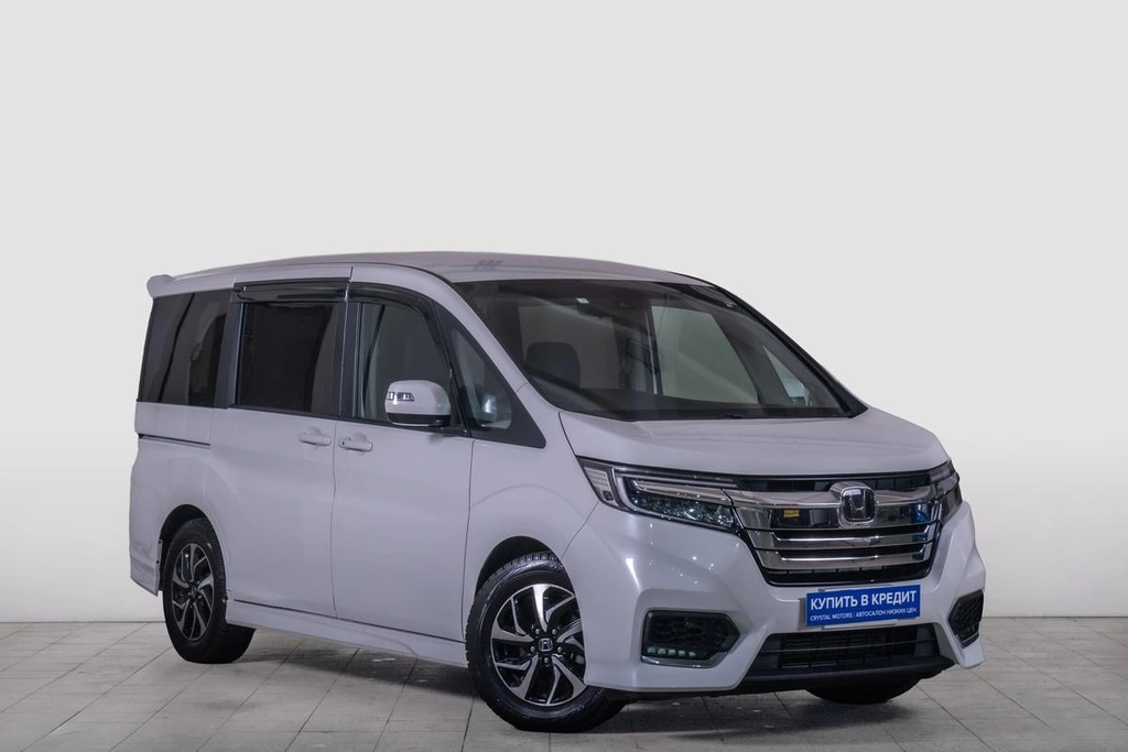 Минивэн Honda Stepwgn Spada 2021 года, 2679000 рублей, Томск
