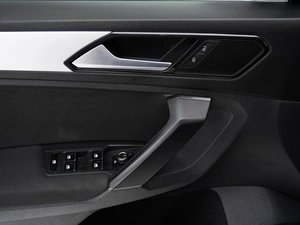 Внедорожник Volkswagen Tiguan 2017 года, 2100000 рублей, Тверь