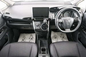 Минивэн Toyota Wish 2015 года, 2099000 рублей, Красноярск