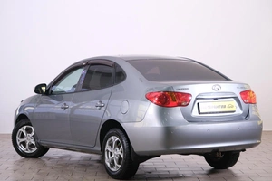 Седан Hyundai Elantra 2010 года, 759000 рублей, Омск