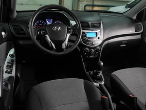 Седан Hyundai Solaris 2013 года, 819000 рублей, Воронеж