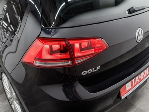 Хетчбэк Volkswagen Golf 2013 года, 1300000 рублей, Красноярск