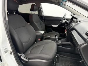 Седан Kia Rio 2017 года, 1130000 рублей, Орёл