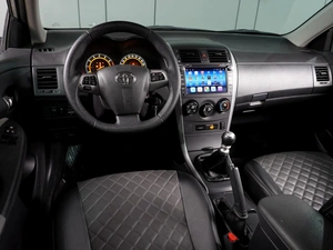 Седан Toyota Corolla 2012 года, 1184000 рублей, Воронеж