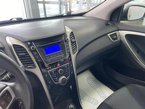 Хетчбэк Hyundai i30 2014 года, 1136000 рублей, Красноярск