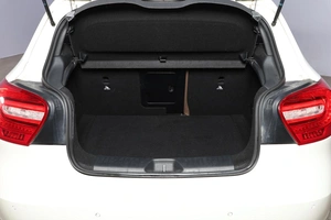 Хетчбэк Mercedes-benz A-класс 2013 года, 1669000 рублей, Новосибирск