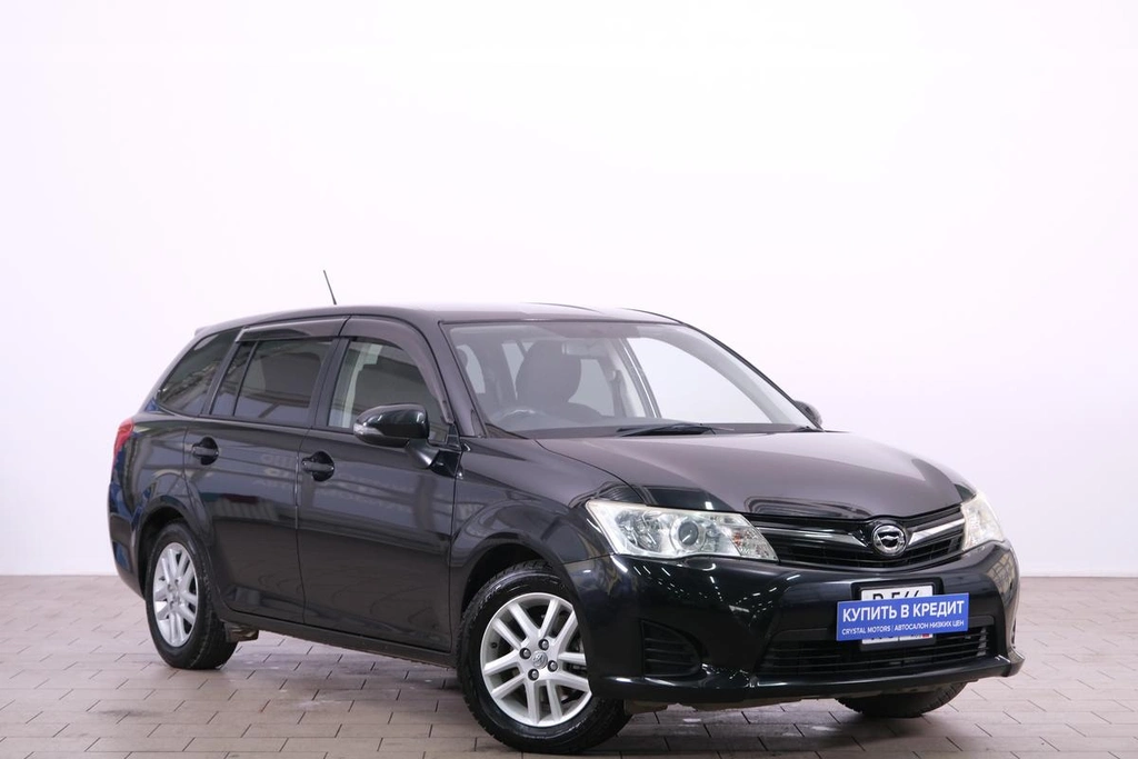 Универсал Toyota Corolla Fielder 2014 года, 1599000 рублей, Омск